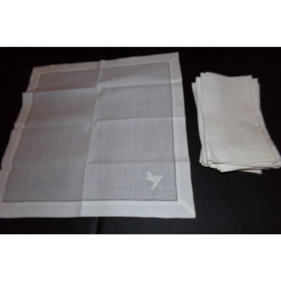 12 PC EMBROIDERY CURSIVE L CLOTH NAPKINS - Picture 1 of 7